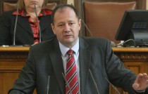 Миков в парламента