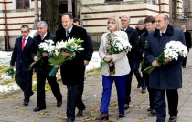 Миков, цветя, Екзарх Антим I, 29 ноем. 2013 г.