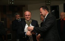Михаил Миков връчи голямата награда на Международната филателна изложба „Балканфила 2014“ на Атадан Тунаджь от Турция - 6 април