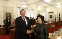 Възможностите за разширяване на икономическото сътрудничество между България и Китай беше основна тема срещата на председателя на Народното събрание със секретаря на Китайската комунистическа партия на град Тиендзин г-жа Сун Чунлан - София, 13 май 2014 г.