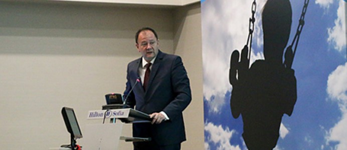 Председателят на парламента Михаил Миков откри двудневна конференция, посветена на детското правосъдие в България - 10 юни 2014 г.