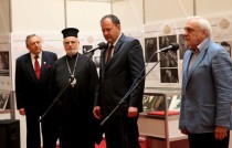 Изложба от фотографии, документи, книги и грамофонни плочи на Борис Христов, посветена на 100-годишнината от рождението на знаменития български бас, гостува на Народното събрание - 12 юни 2014 г.