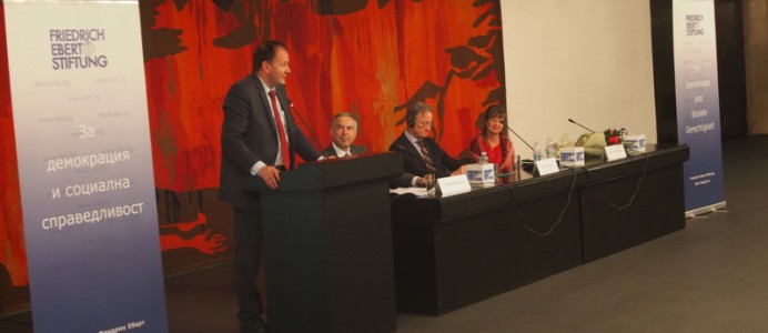 Дискусията „За повече демокрация”, организирана от фондацията по случай 20-годишнината на бюрото на Фондация „Фридрих Еберт” в България - 18 ноември 2014 г.