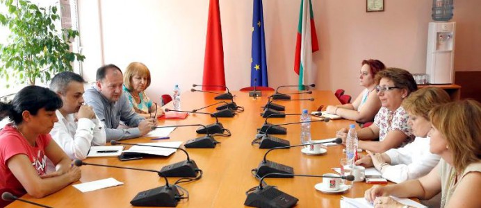 Михаил Миков на среща с неправителствени организации - 6 юли 2015 г.